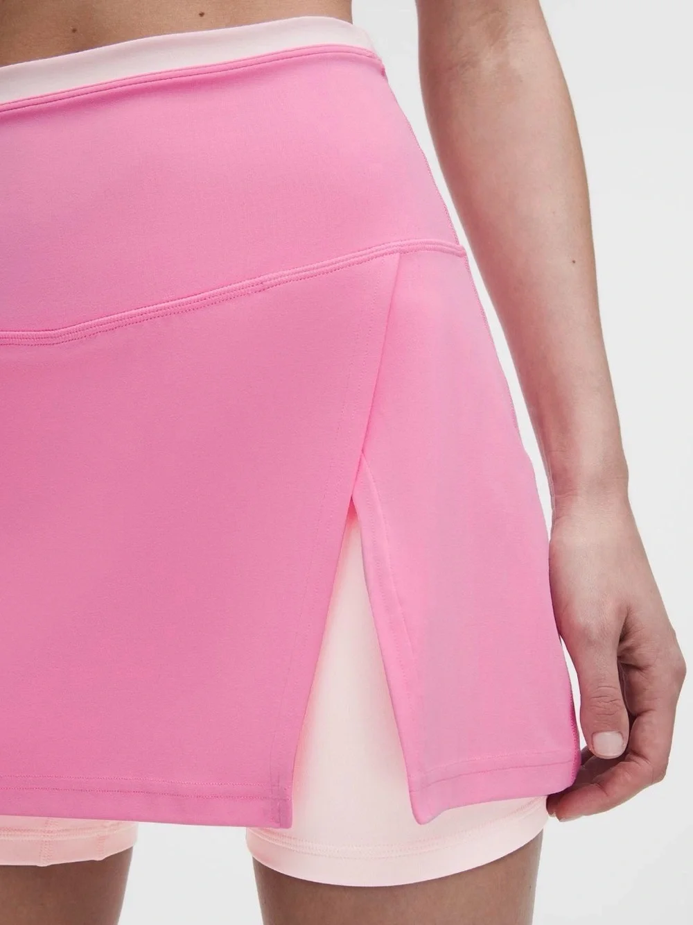 lululemon Size 8 Align Side-Slit Tennis Skirt in Pink